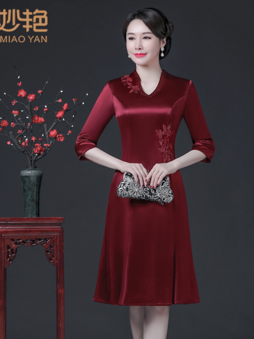喜妈妈秋季醋酸缎时尚连衣裙
